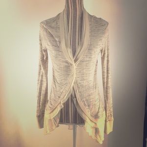 Cupio flowy cream, black and gray cardigan M